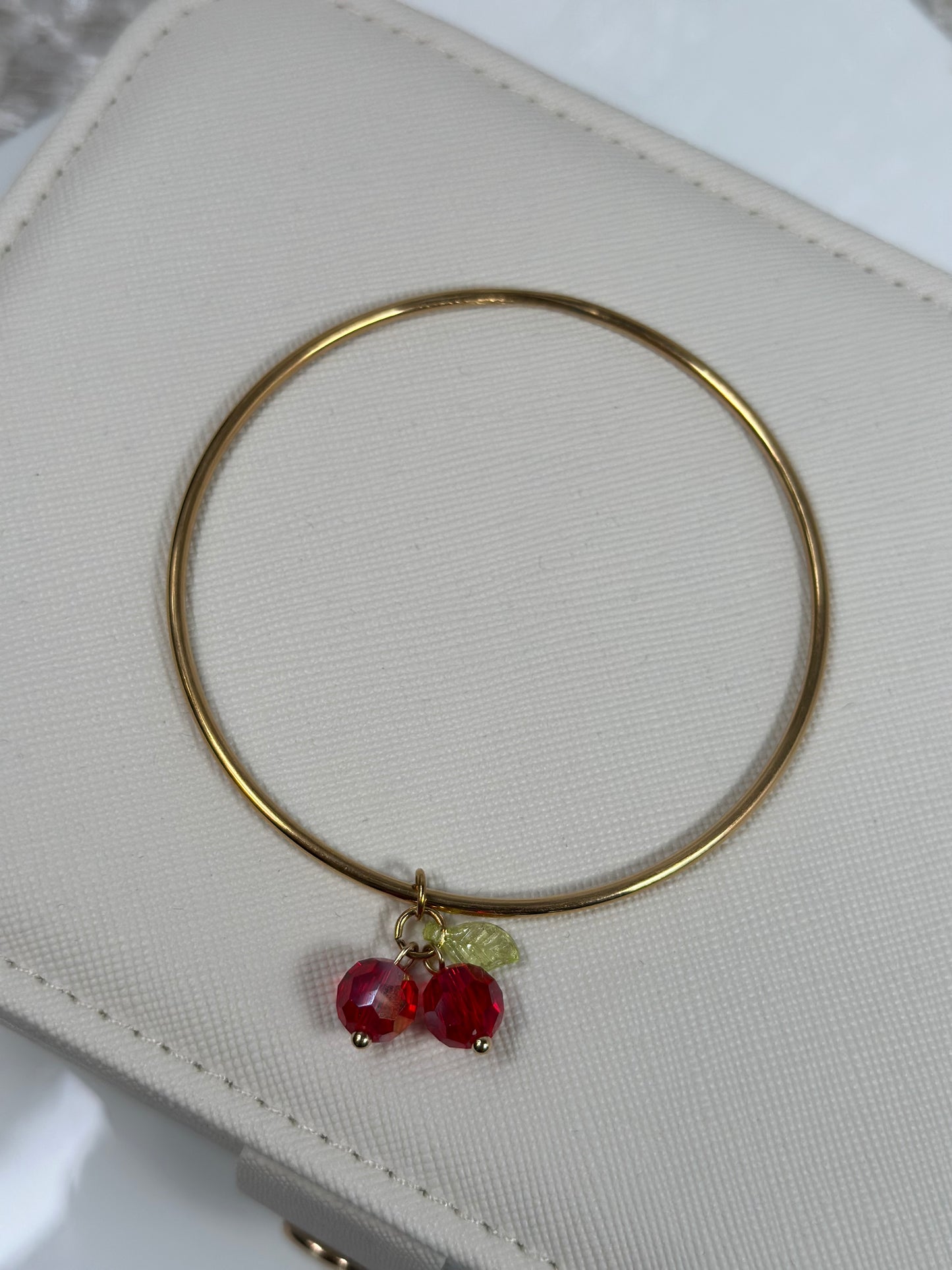 Bangle Cherry