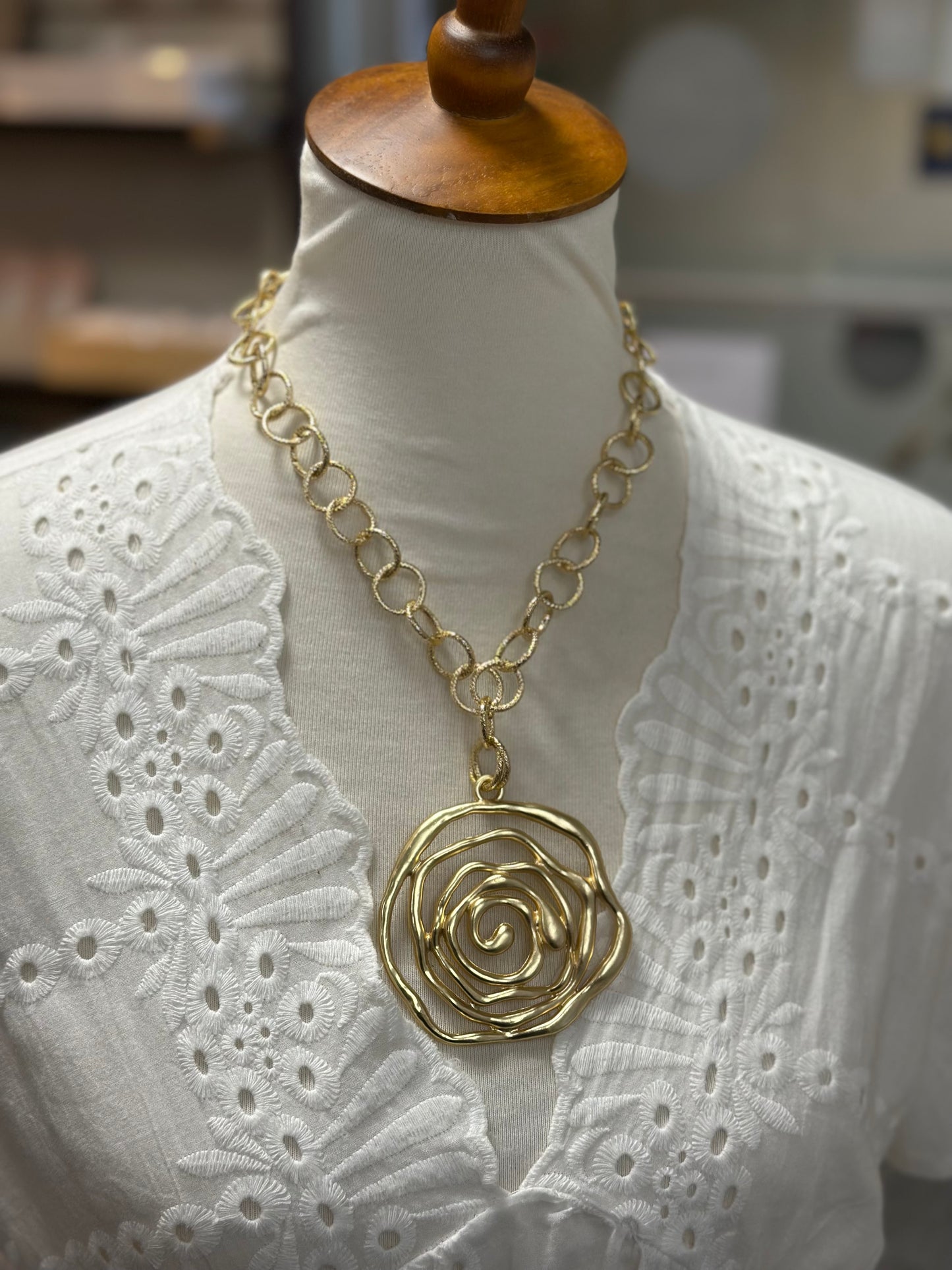 Collar Rosette